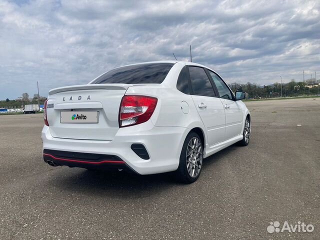 LADA Granta 1.6 МТ, 2021, битый, 23 000 км