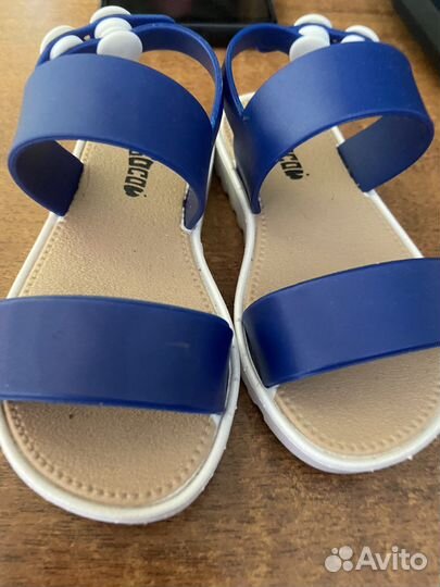 Сандалии для девочки