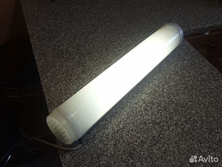 Облучатель рециркулятор бактерицидный.почти новый