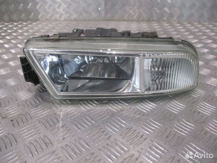 Фара противотуманная MAN 81251016522