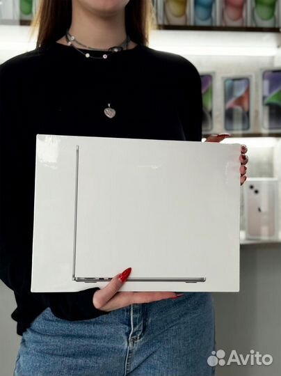 Macbook air 13 m2 8/256 Silver