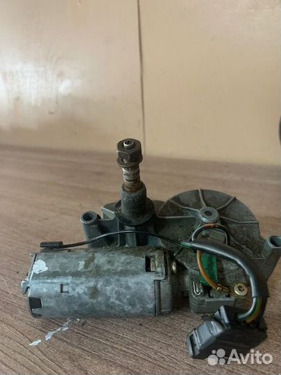 Моторчик заднего дворника Passat B3 B4 На запчасти