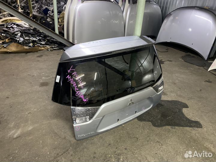 Крышка багажника Mitsubishi Outlander Xl