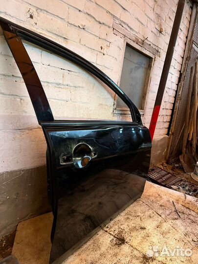 Дверь правая lancer 10