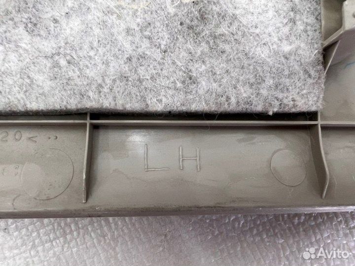 Накладка стойки внутренняя Тойота Camry V40/V45