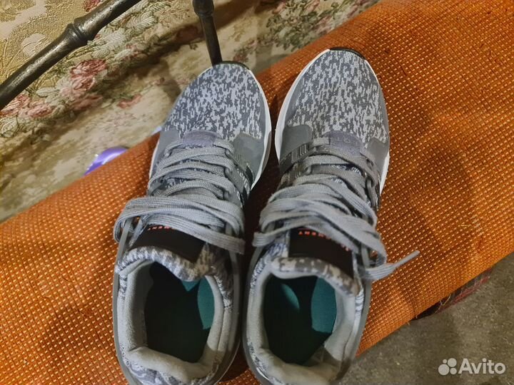 Кроссовки adidas