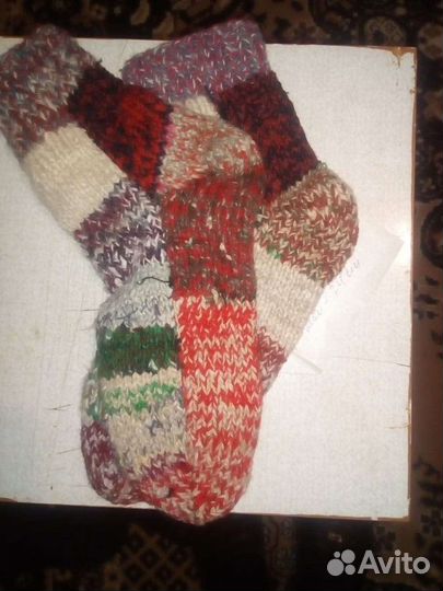 Носки, тапочки вязаные, гольфы