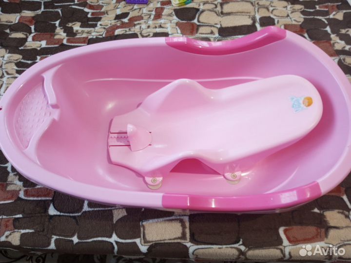 Ванночка для купания с горкой для новорождённых