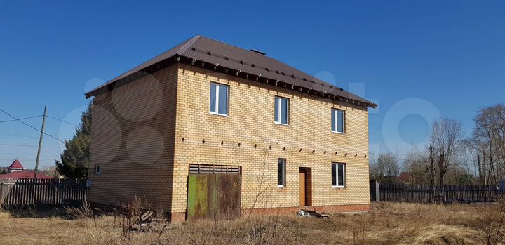 Дом 237 м² на участке 11,8 сот.