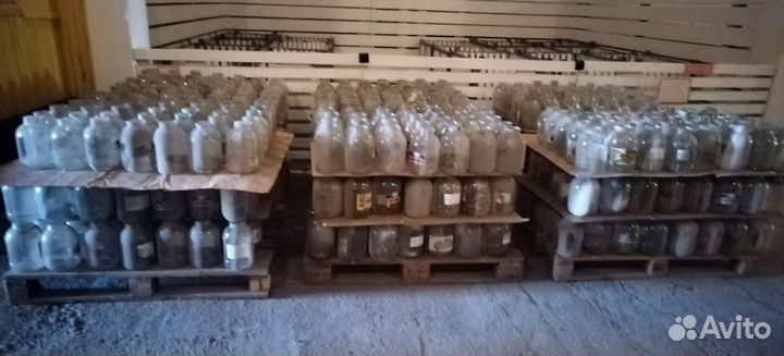 Банка стеклянная