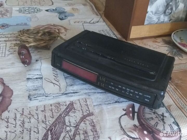 Радио часы будильник Sunny