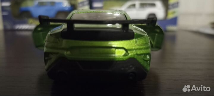 Модель автомобиля 1:32 BMW