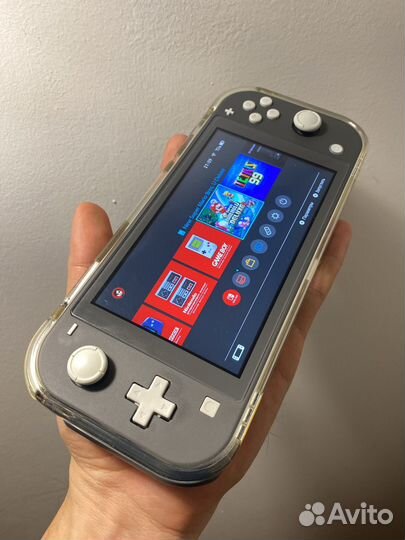 Nintendo switch lite + два чехла