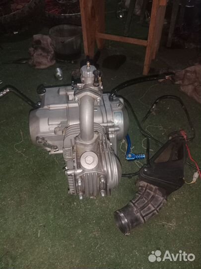 Двигатель yx125 электростартер