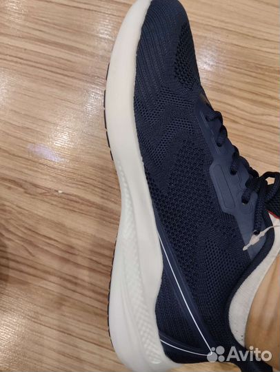 Кроссовки strobbs