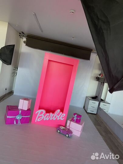 Коробка барби, фотозона