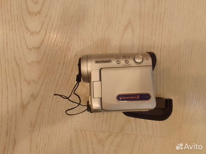 Видеокамера sharp