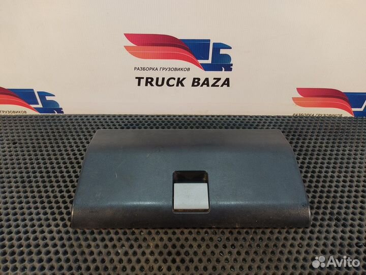 504060902 Крышка вещевого ящика