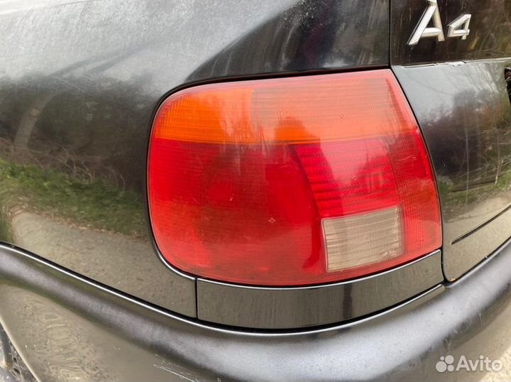 Фонарь задний левый Audi A4 B5
