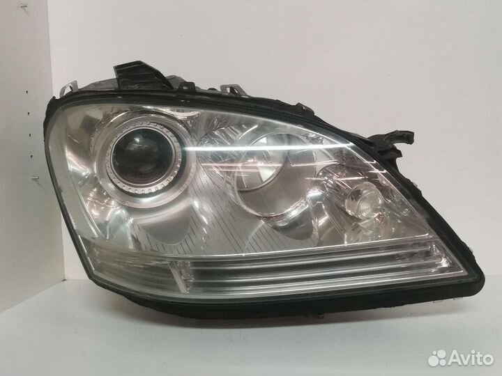 Фара правая Mercedes-Benz ML 164