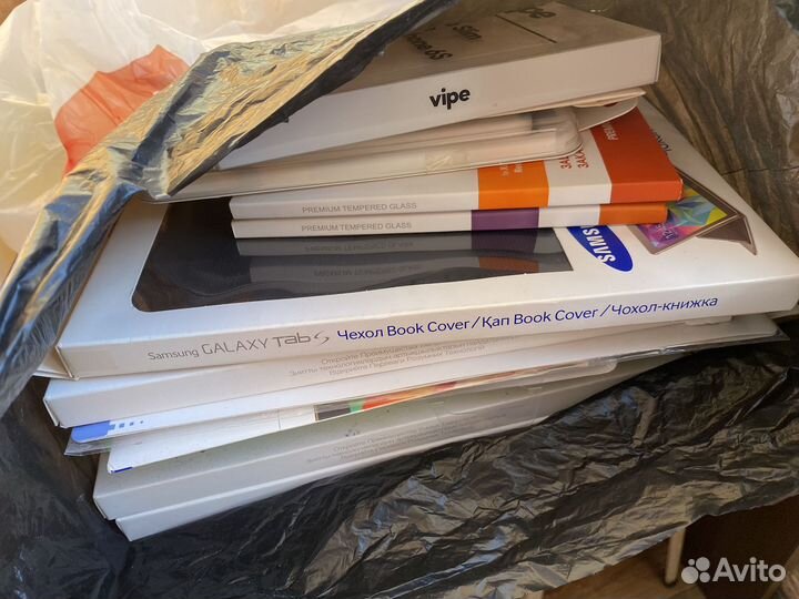 Чехлы для телефонов