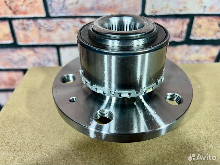 Подшипник передней ступицы Skoda Fabia