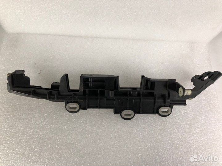 Кронштейн Bmw 5 G30/G31 B47D20B 2019