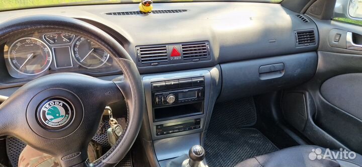 Skoda Octavia 1.6 МТ, 2008, 255 800 км