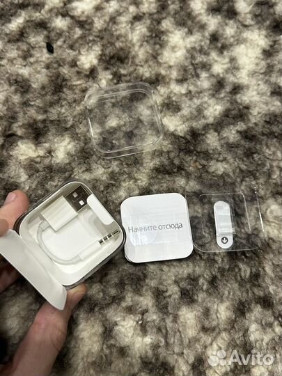 Apple iPod Shuffle 2GB