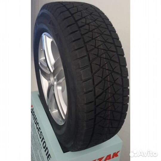 Bridgestone Blizzak DM-V2 215/65 R16 112