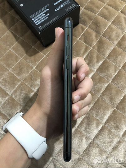 iPhone 11 Pro Max, 64 ГБ