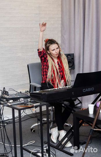 Репетитор по эстрадному/рок вокалу