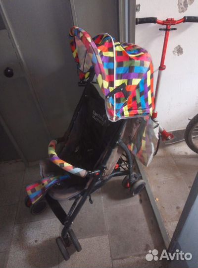 Прогулочная коляска