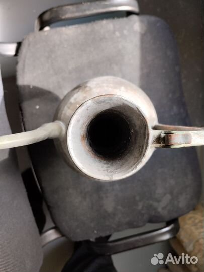 Старинный медный кувшин