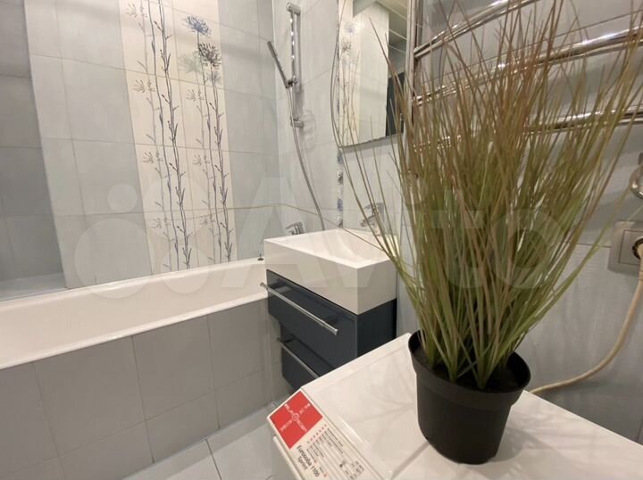 1-к. квартира, 54 м², 8/24 эт.