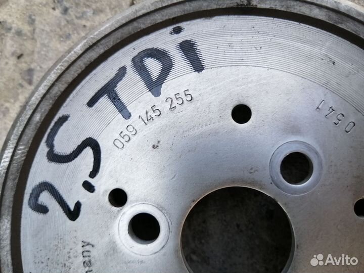 Шкив гур Ауди А6 С5 дизель 059145255