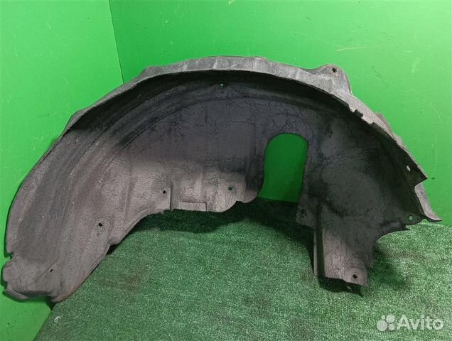 Подкрылок задний правый Toyota Verso R2 2009