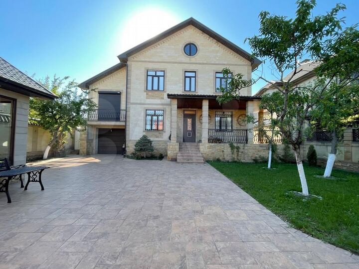 Дом 250 м² на участке 5,5 сот.