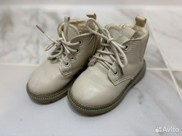 Ботинки демисезонные для девочки 23 размер