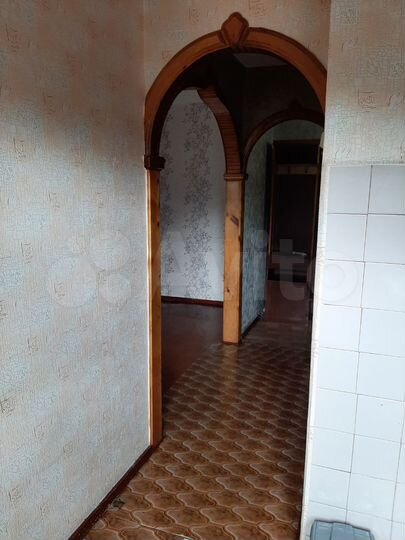 2-к. квартира, 43 м², 1/3 эт.