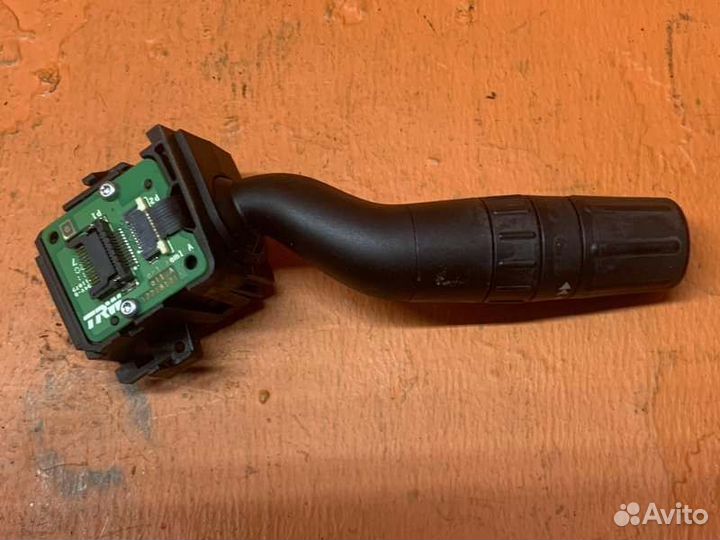 Переключатель стеклоочистителя правый Ford