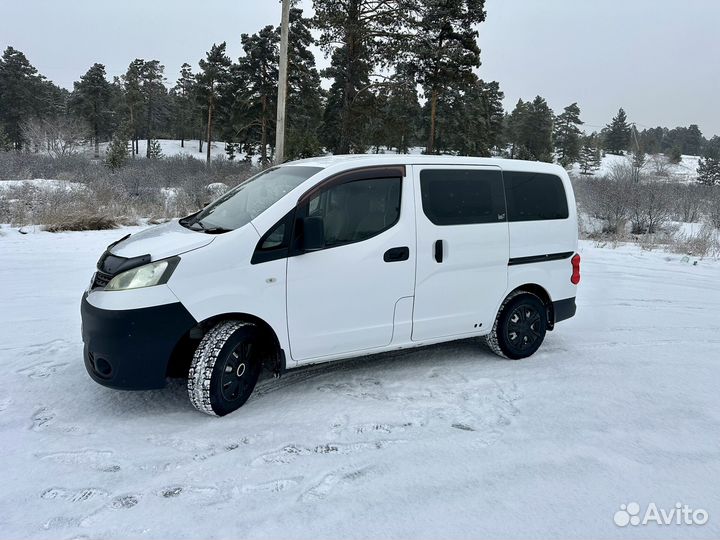 Nissan NV200 1.6 AT, 2011, 90 000 км