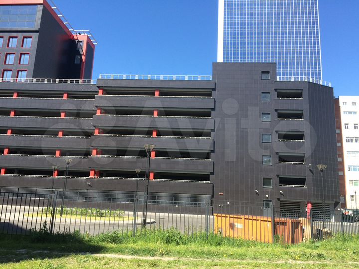 Машиноместо, 18 м²