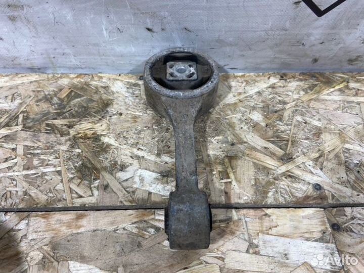 Подушка кпп Skoda Fabia 2 BBM До Рестайл