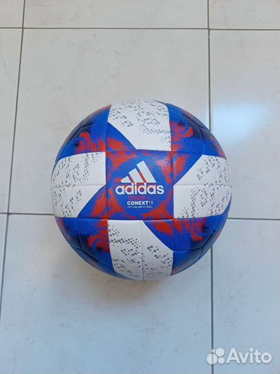 Футбольный мяч Adidas Conext 19