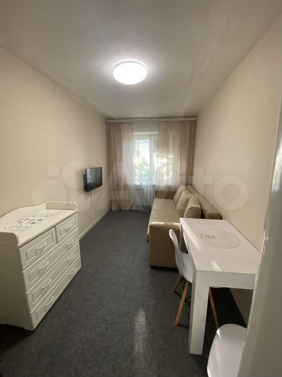 Комната 9 м² в 5-к., 3/5 эт.
