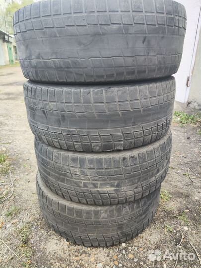 Yokohama A008 225/55 R17 27K