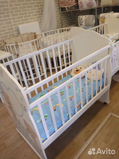 Детская кровать с витрины