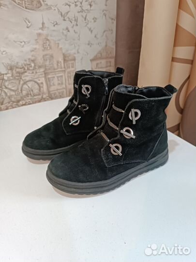 Ботинки демисезонные для девочки 32