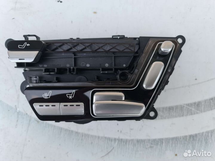 Блок заднего правого сиденья Mercedes W221